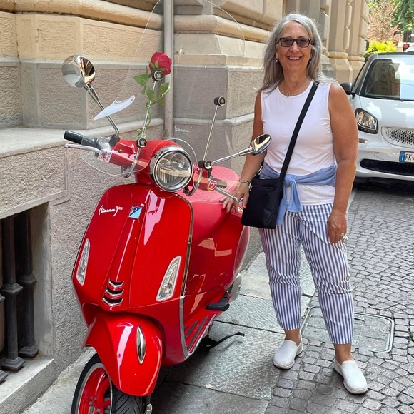 Hello & Welcome Friends! Let’s chat - Picture 3 of 14